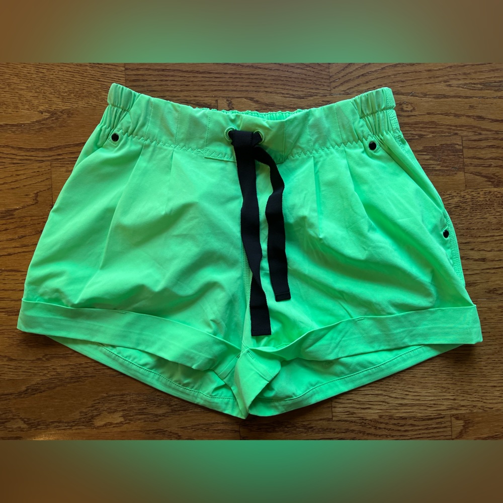 Womens Lululemon Shorts 4